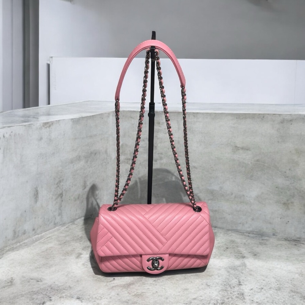 Pink CHANEL Chevron Crossing Flap Bag